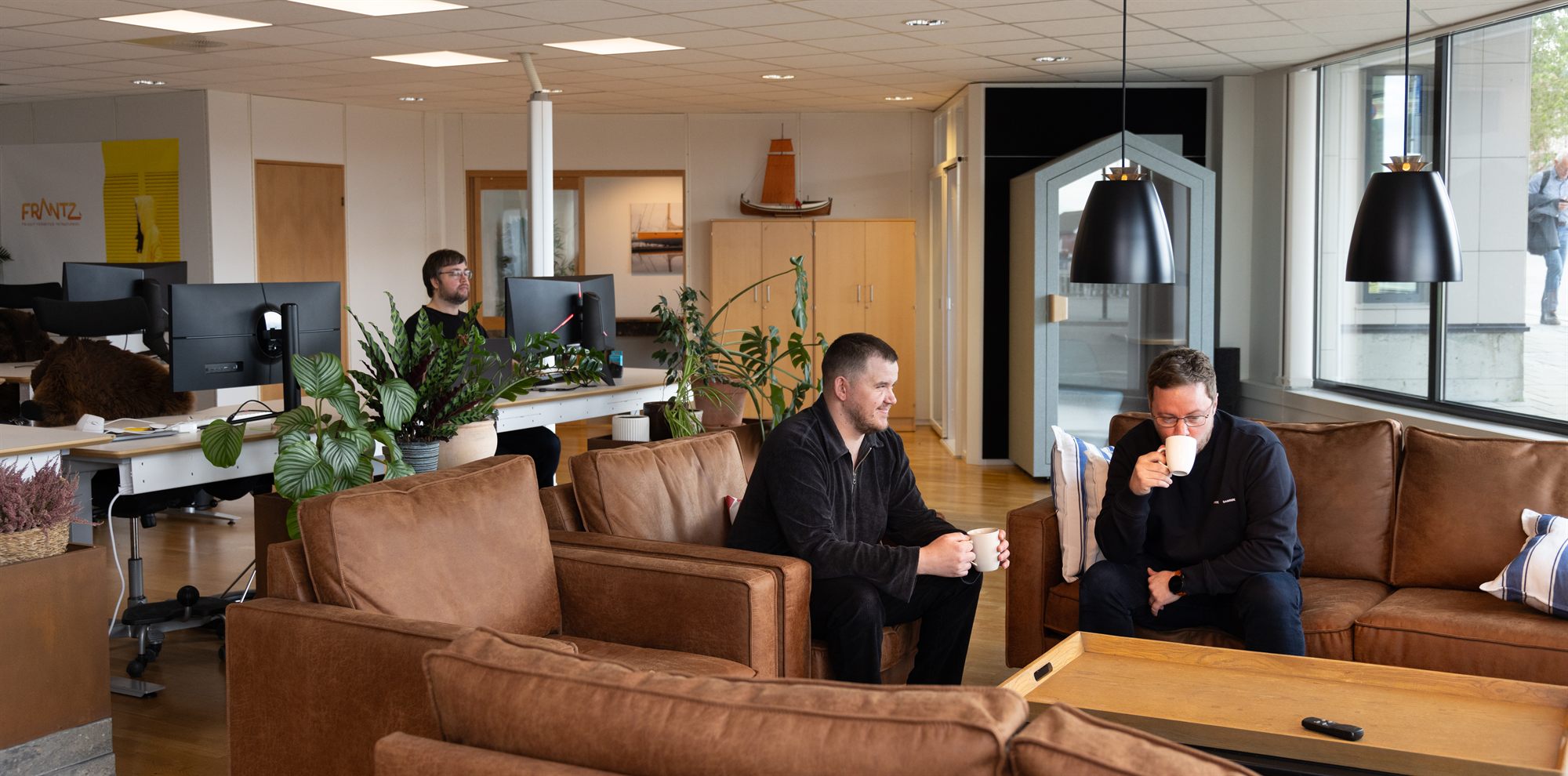 Sosialt p&aring; kontoret hos Frantz